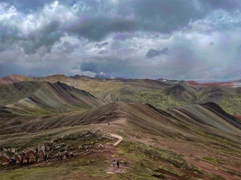 palcoyo-hike-rainbow-mountain-005