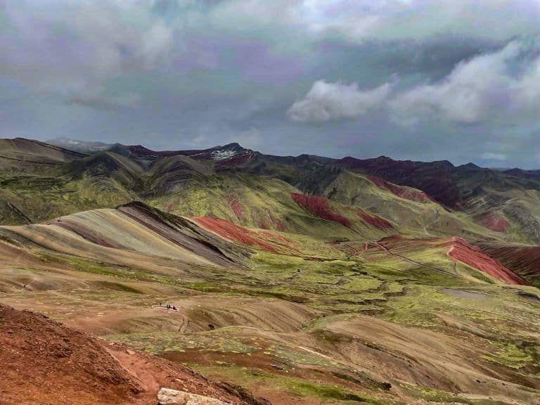 palcoyo-hike-rainbow-mountain-006